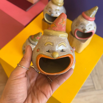 Payaso basurero incensario